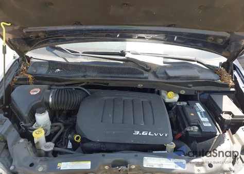 2012 Chrysler Town & Country Touring z USA, uszkodzony, nr VIN 2C4RC1BGXCR252234